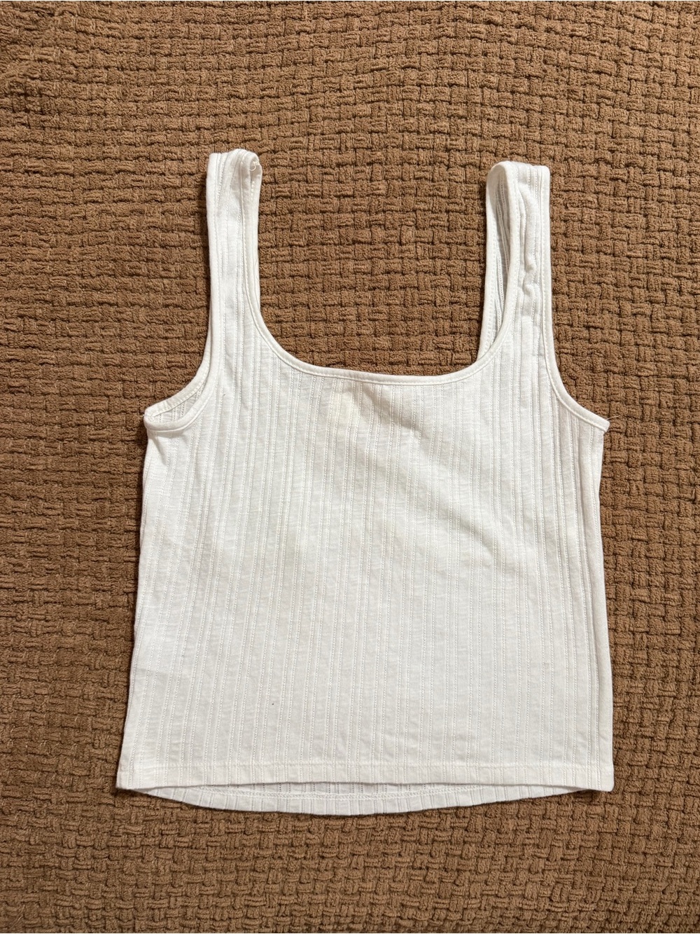 Aeropostale White Ribbed Tank Top - Women's/Medium - Picture 2 of 4